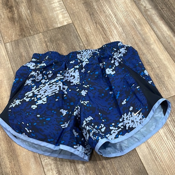 NIKE Tempo Running Shorts Bundle 5 Pair Girls large - Picture 11 of 12